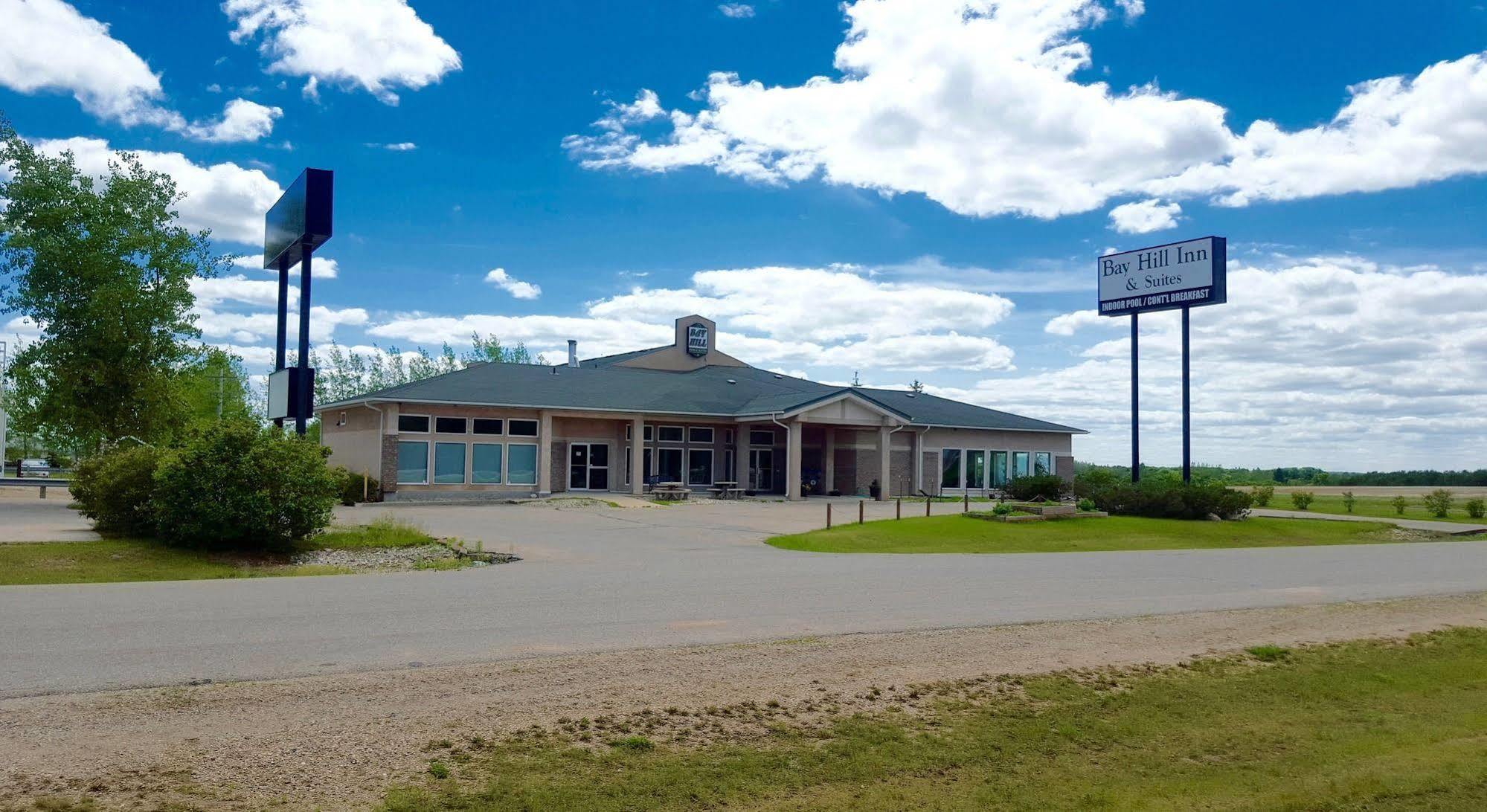 Bay Hill Inns & Suites Neepawa Экстерьер фото